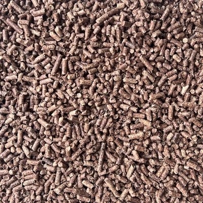 Fa pellet fenyő sötét (kimérve/kg)